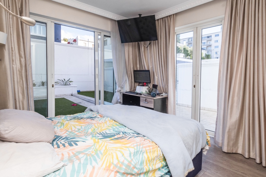 To Let 2 Bedroom Property for Rent in Three Anchor Bay Western Cape